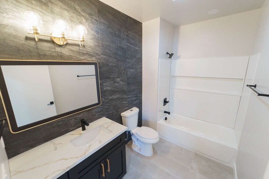 More Photos Of 3363 A St, San Diego Apartments For Sale
