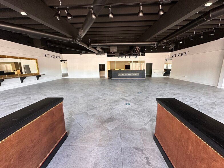 More Photos Of 725-759 NE Greenwood Ave, Bend Freestanding For Lease