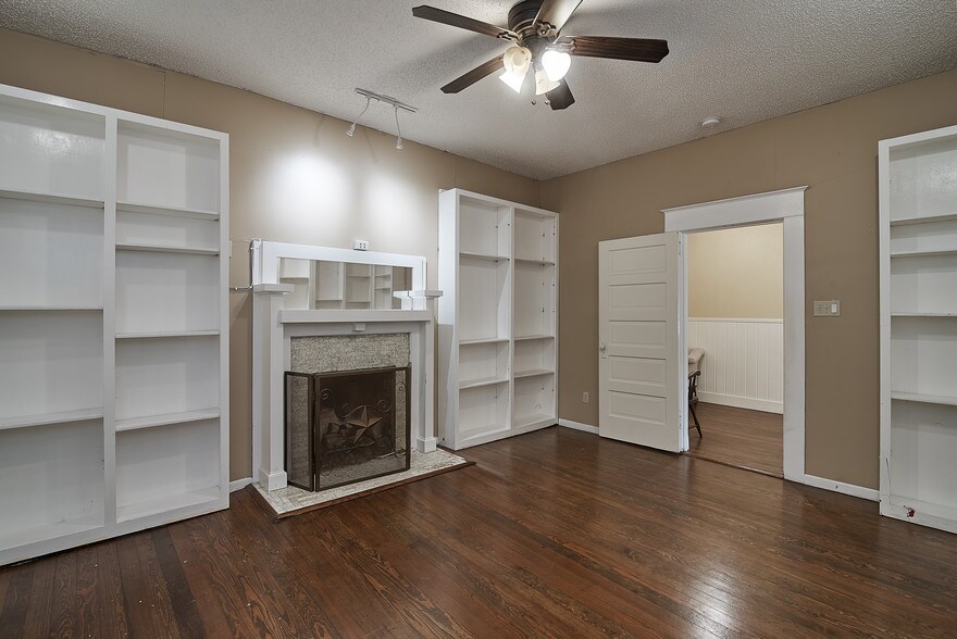 More Photos Of 1008 S Rock St, Georgetown Office Residential For Sale