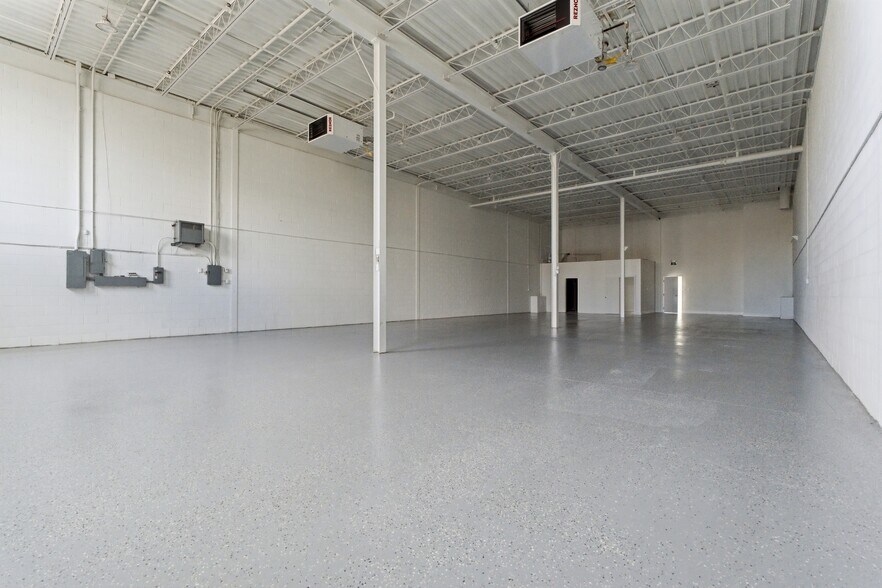More Photos Of 397 Humberline Dr, Toronto Warehouse For Sale