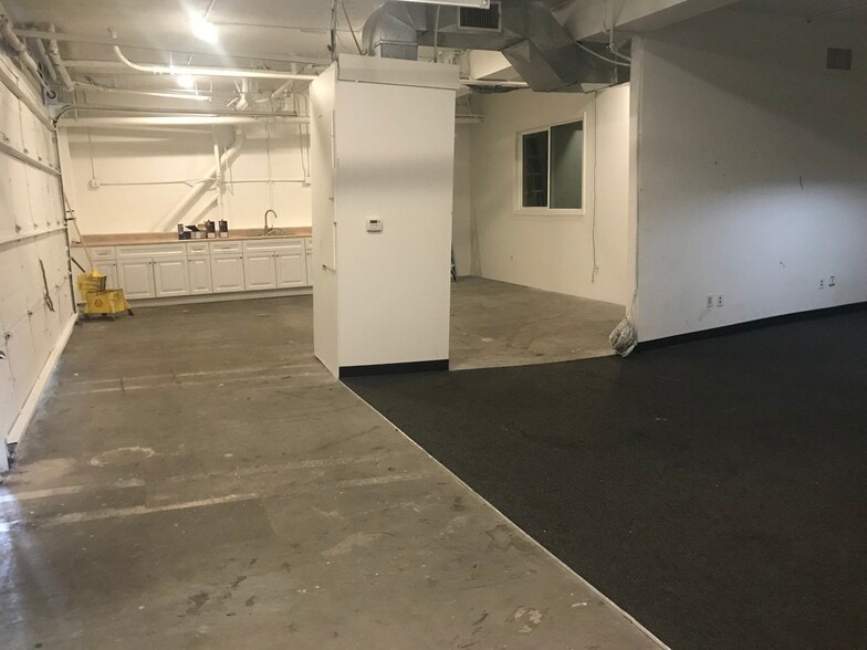 More Photos Of 7519-7521 Melrose Ave, Los Angeles Storefront Retail Office For Sale