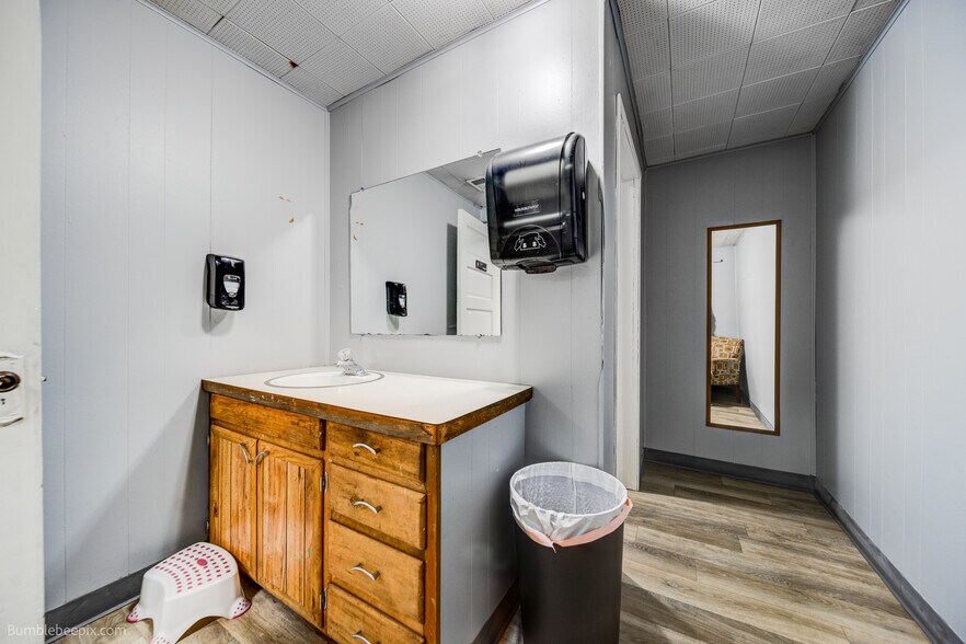 More Photos Of 610 N 4th St, Coeur d'Alene Religious Facility For Lease