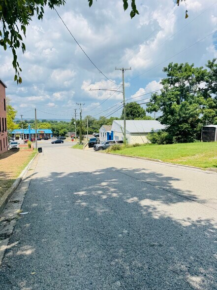 More Photos Of 6119 Charlotte Ave, Nashville Storefront Retail Office For Sale