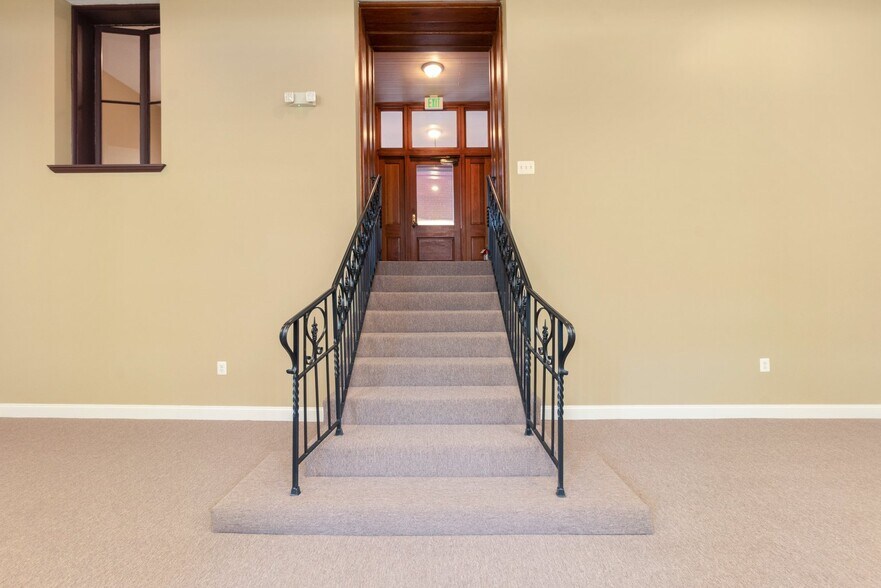 More Photos Of 3355 Keswick Rd, Baltimore Loft Creative Space For Sale