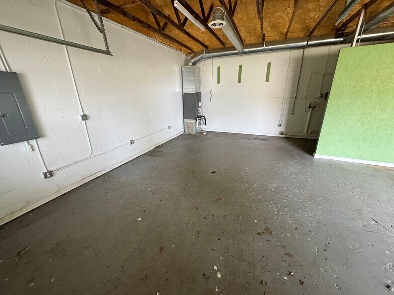 More Photos Of 401 Bankhead Hwy, Carrollton Office For Lease