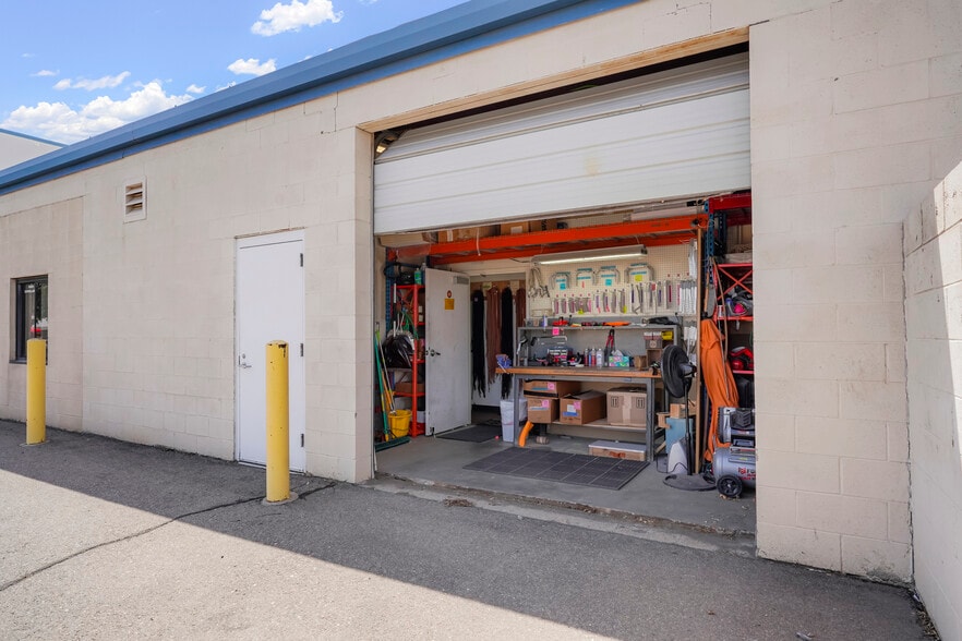 More Photos Of 350-366 Norfolk St, Aurora Light Manufacturing For Sale