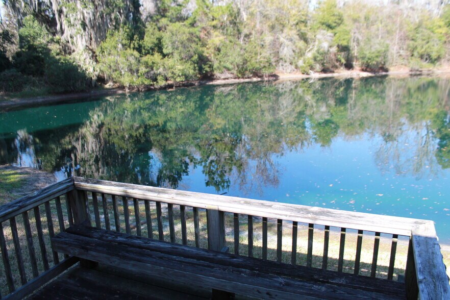 More Photos Of 6817 Southpoint Pky, Jacksonville Office For Sale