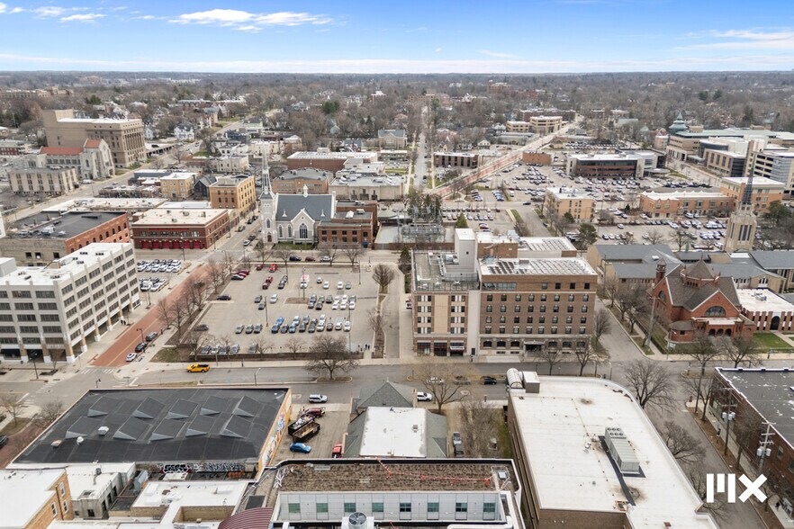 More Photos Of 61 Sheldon Blvd SE, Grand Rapids Office For Sale