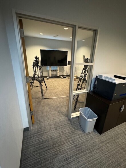 More Photos Of 6939 S 69th Ave, Tulsa Office For Lease