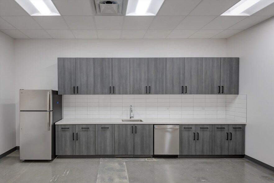 More Photos Of 3048 US 41 Hwy, Adairsville Warehouse For Sale