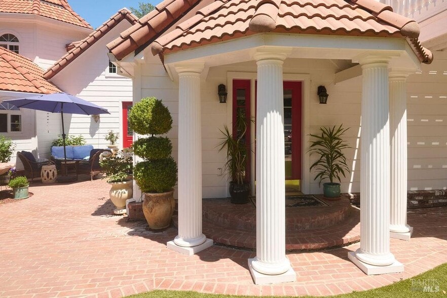 More Photos Of 19400 Scenic Dr, Redwood Valley Specialty For Sale