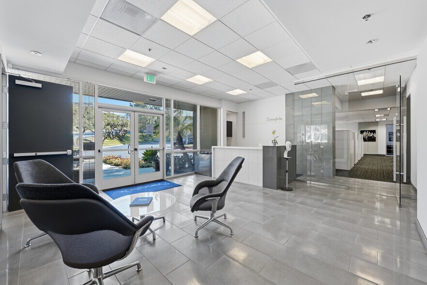 More Photos Of 9170-9190 Camino Santa Fe, San Diego Light Manufacturing For Sale