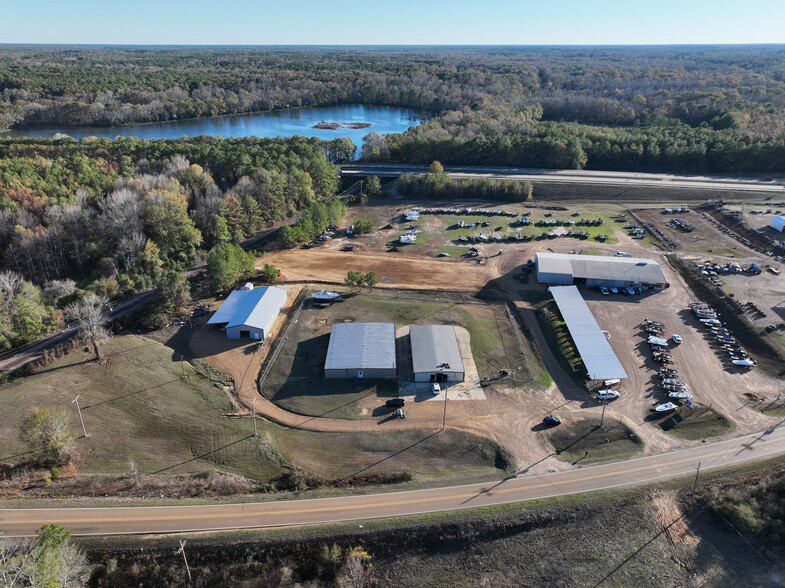 Primary Photo Of 362 Dale Trl NE, Brookhaven Self Storage For Lease