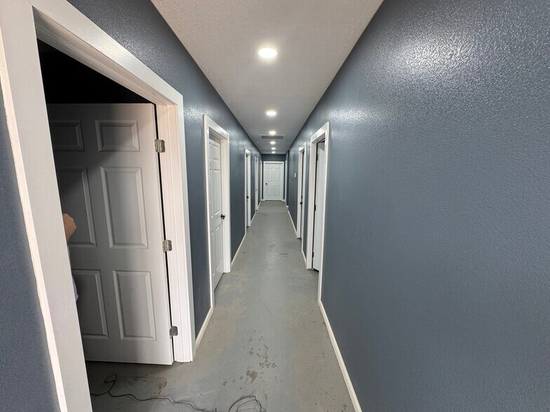 More Photos Of 2501 W County Road 114, Midland Warehouse For Sale