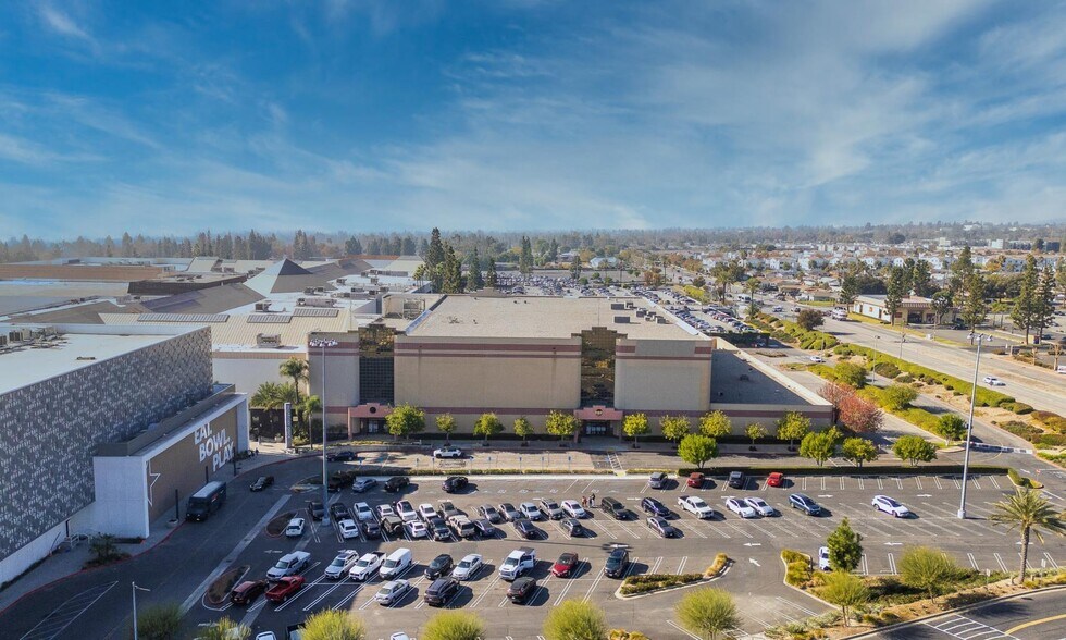 More Photos Of 5060 Montclair Plaza Ln, Montclair Unknown For Lease