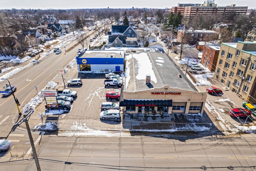 More Photos Of 3610 Lyndale Ave S, Minneapolis Auto Repair For Sale