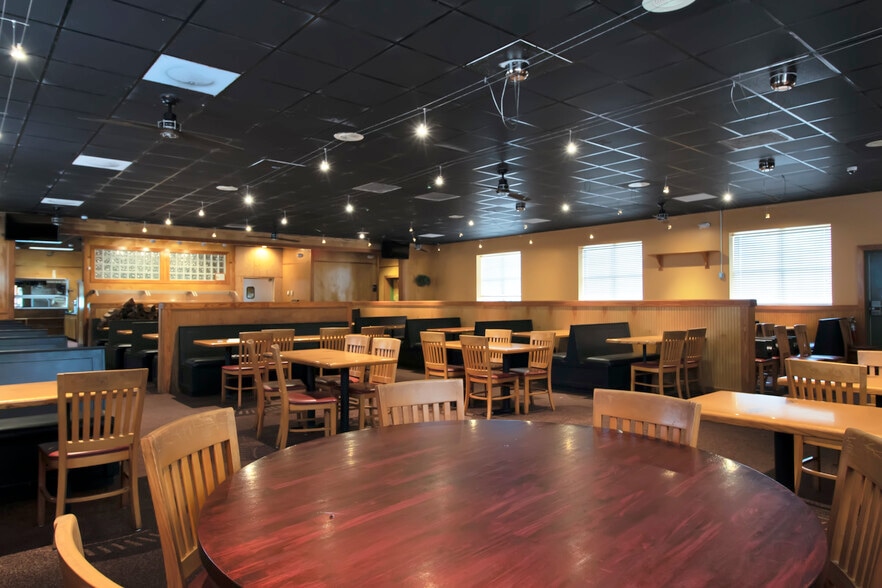 More Photos Of 1152 Tamiami Trl, Port Charlotte Restaurant For Sale