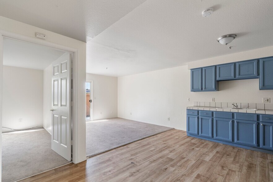 More Photos Of 2001 Broadway, San Pablo Apartments For Sale