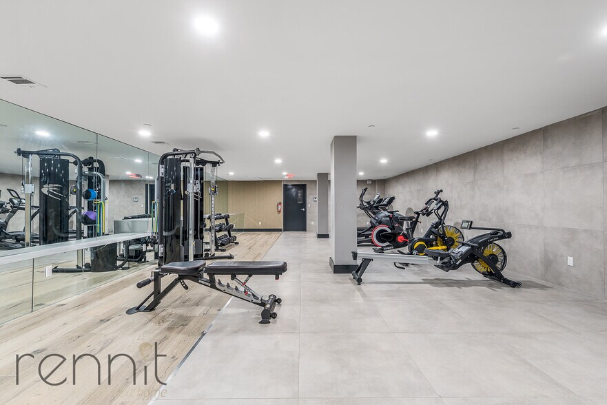 More Photos Of 853 Lexington Ave, Brooklyn Apartments For Lease