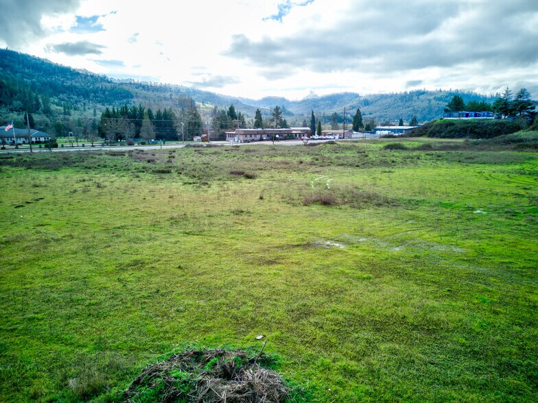 More Photos Of 3110 NE Diamond Lake Blvd, Roseburg Land For Sale