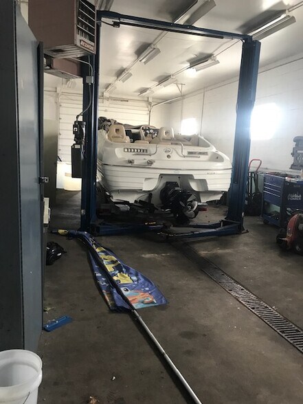 More Photos Of 2492 Youngstown Rd SE, Warren Carwash For Lease