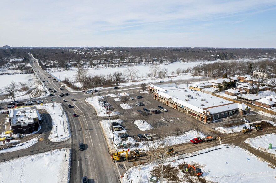 More Photos Of 2800-2830 Fishinger Rd, Upper Arlington Storefront For Lease
