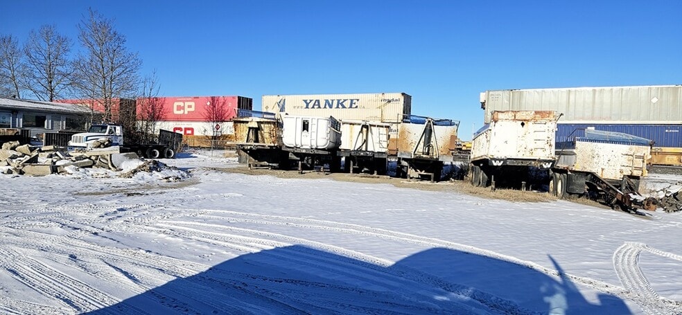 More Photos Of 11333 84 St SE, Calgary Industrial For Sale