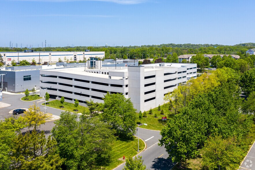 More Photos Of 91 Fieldcrest Ave, Edison Office For Lease