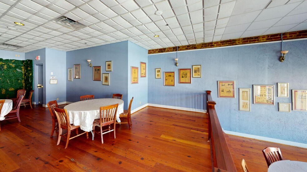 More Photos Of 135 W Main St, Albemarle Restaurant For Lease