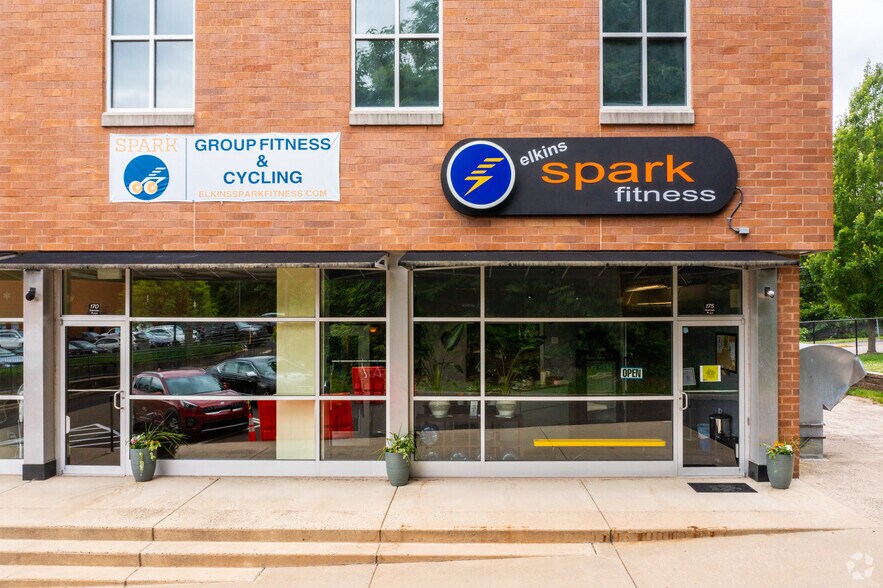 More Photos Of 8120 Old York Rd, Elkins Park Freestanding For Lease