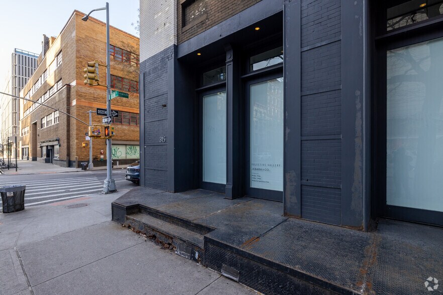 More Photos Of 315 Spring St, New York Loft Creative Space For Lease