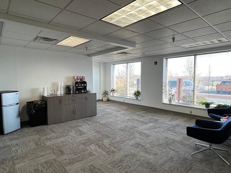More Photos Of 401 Technology Dr, Canonsburg Light Distribution For Sale