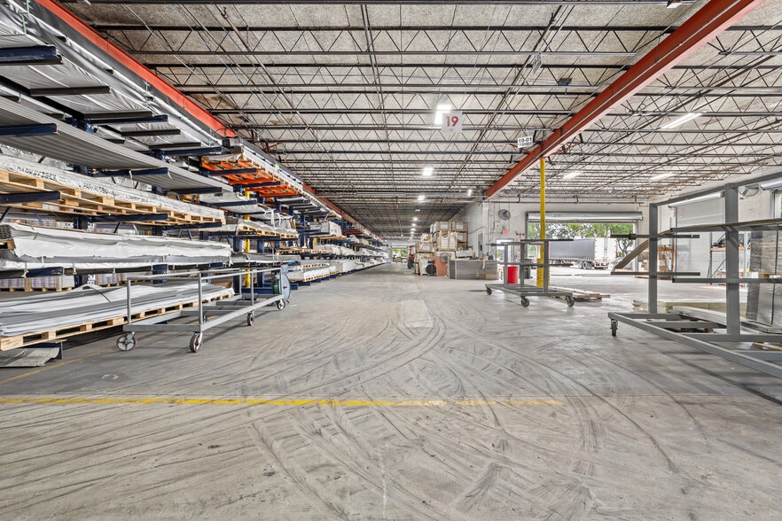 More Photos Of 2775 NW 63rd Ct, Fort Lauderdale Distribution For Lease