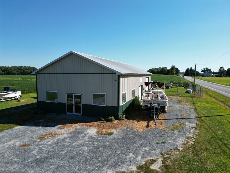 More Photos Of 1 Commerce Ln, Ridgely General Retail For Sale