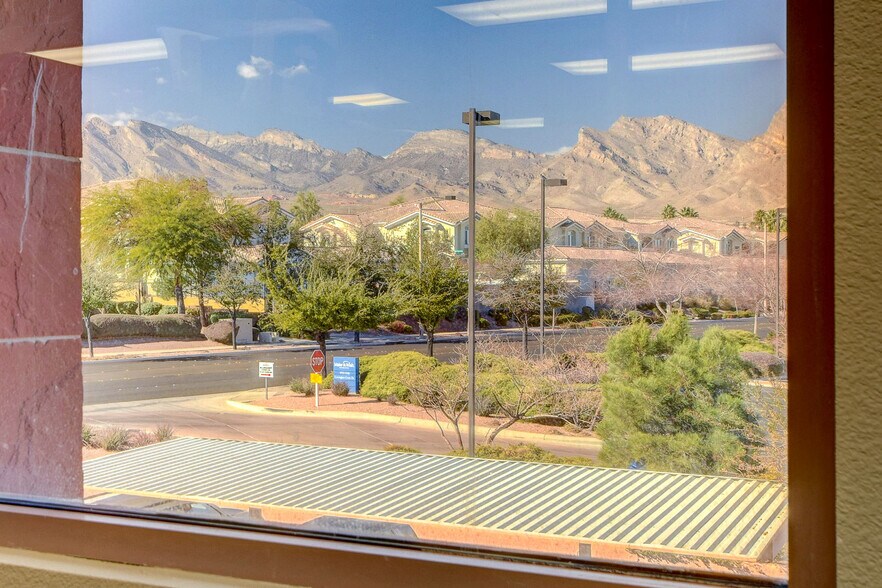 More Photos Of 9900 Covington Cross Dr, Las Vegas Office For Lease