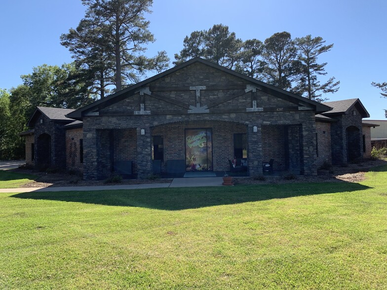 Primary Photo Of 6307 Richmond Rd, Texarkana Office Residential For Sale