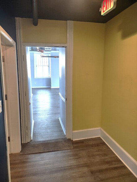 More Photos Of 801 Church St, Lynchburg Office Residential For Lease