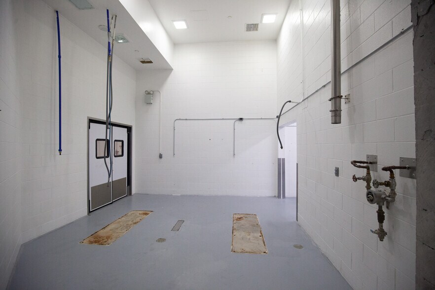 More Photos Of 1001 S 3rd St W, Missoula Manufacturing For Sale