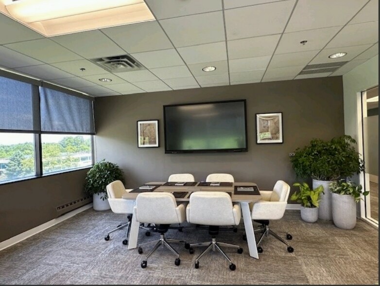 More Photos Of 100 Matsonford Rd, Radnor Office For Lease