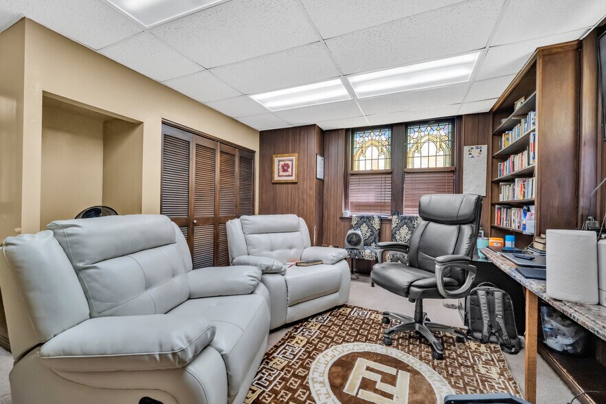 More Photos Of 803 N Wooster Rd, Barberton Religious Facility For Sale