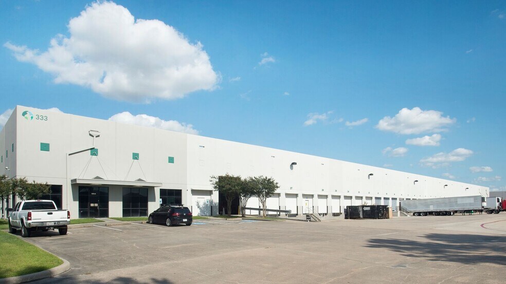 More Photos Of 100 Northpark Central Dr, Houston Unknown For Lease