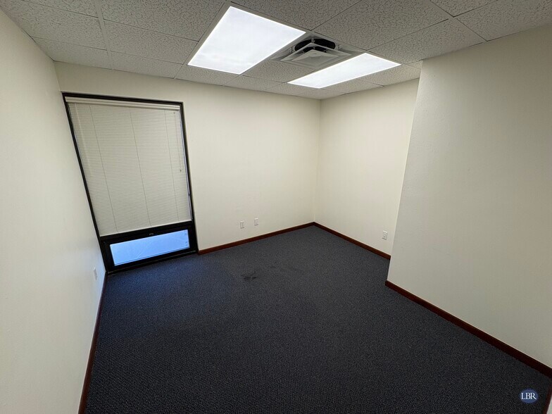 More Photos Of 325 5th Ave, Indialantic Office For Lease