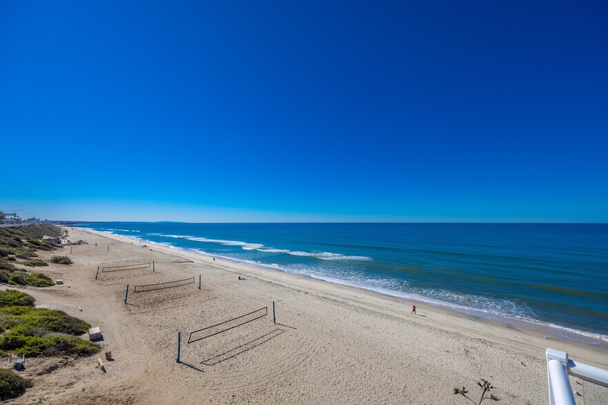 More Photos Of 2652 Jefferson St, Carlsbad Apartments For Sale
