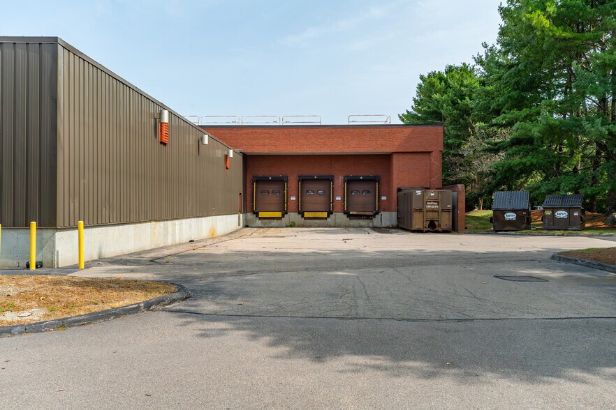 More Photos Of 575 West St, Mansfield Light Distribution For Lease