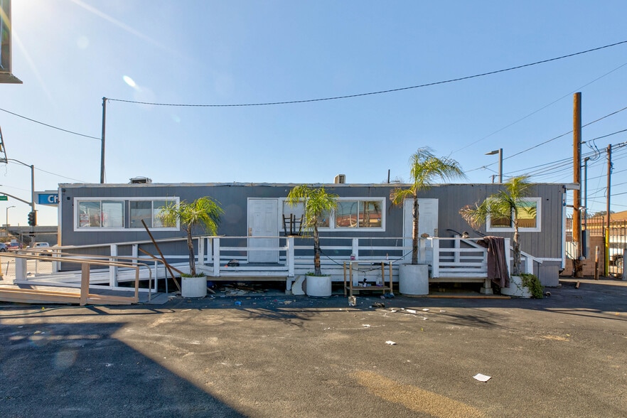 More Photos Of 13243 Osborne St, Arleta Land For Lease