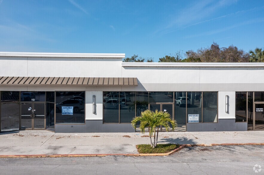 More Photos Of 75-117 Gatlin Ave, Orlando Unknown For Lease