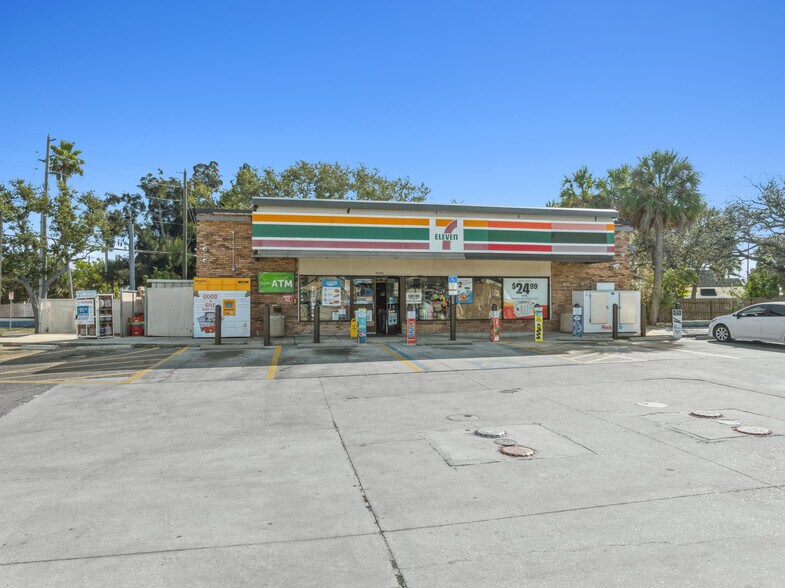 More Photos Of 9695 Gulf Blvd, Treasure Island Service Station For Sale