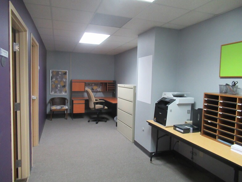 More Photos Of 427 E Monroe St, Springfield Office For Sale