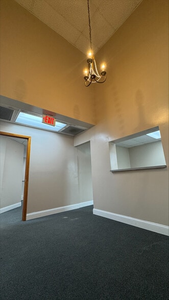 More Photos Of 2189 Logan St, Clearwater Office For Lease