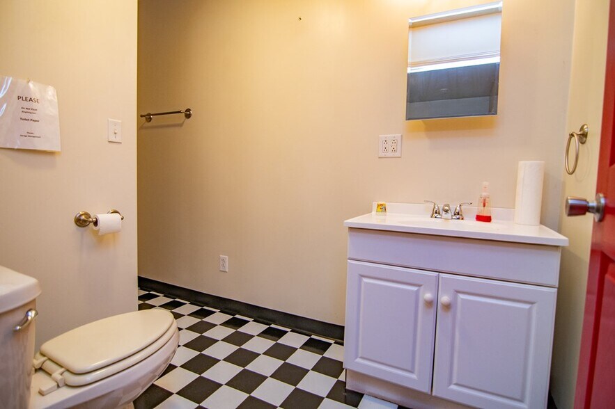 More Photos Of 1260 Dixons Run Rd, Triadelphia Warehouse For Sale